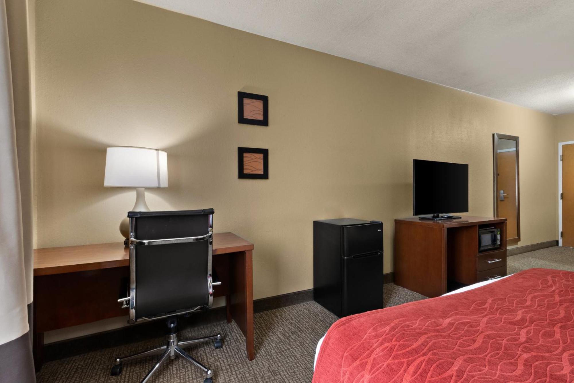 Comfort Inn Bordentown Near Nj Turnpike Exterior photo