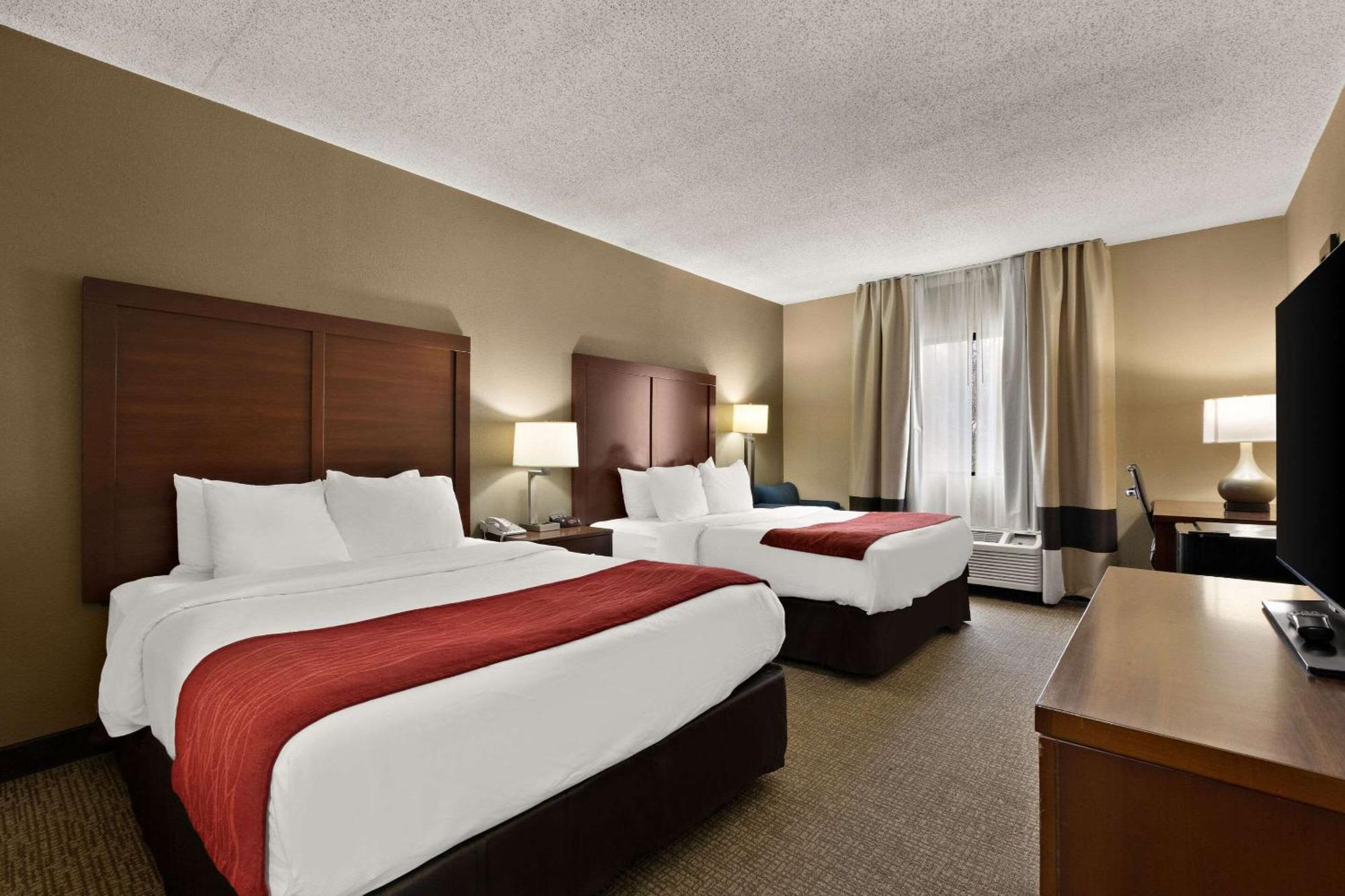 Comfort Inn Bordentown Near Nj Turnpike Exterior photo